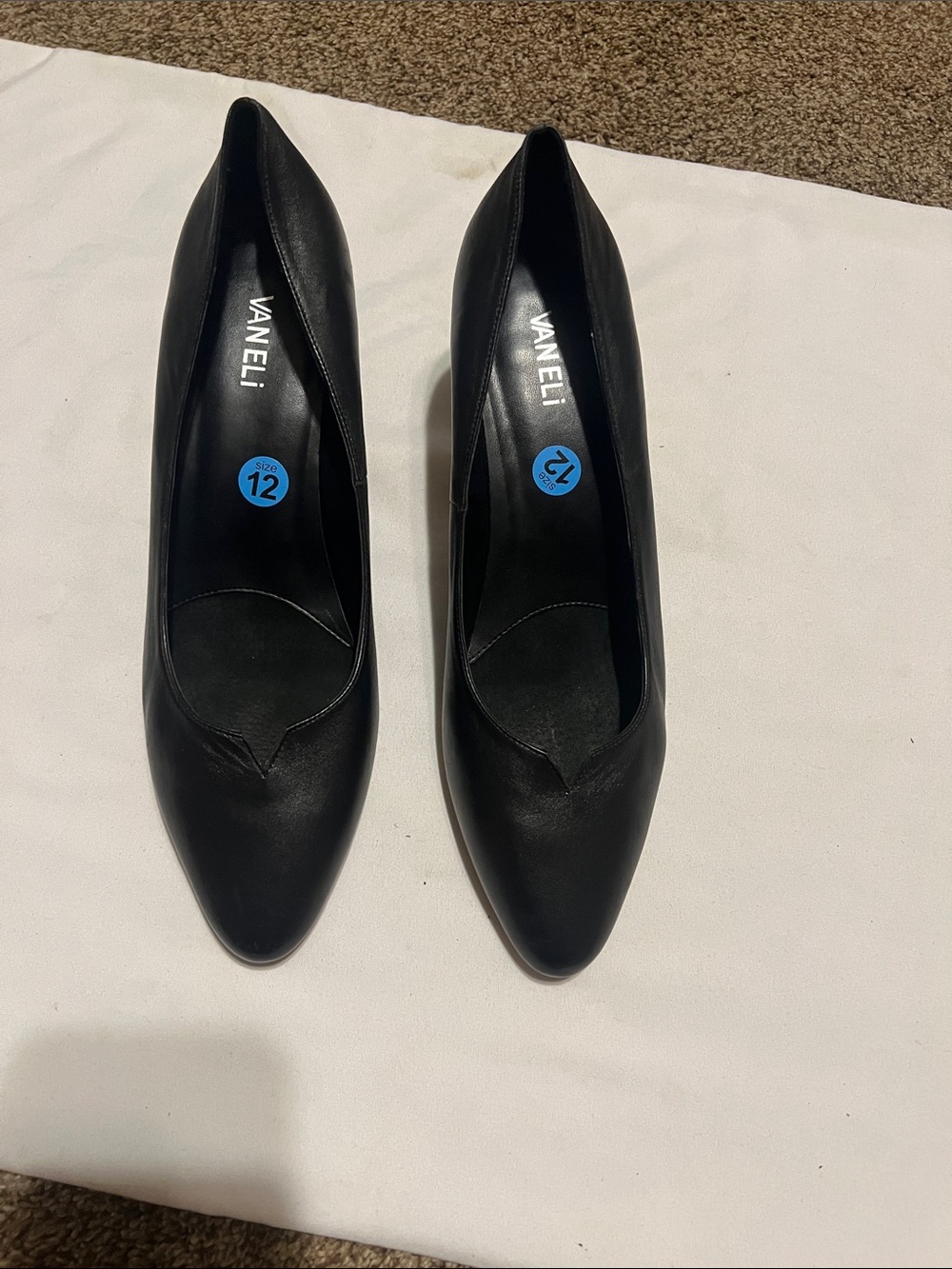 Van Eli black leather heels